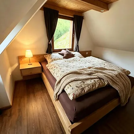 U Pstrosaka Ferienhaus *
